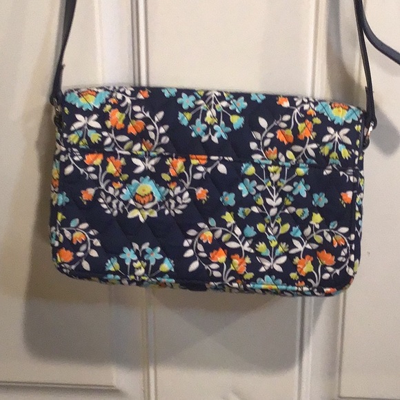 VERA BRADLEY SHOULDER BAG WITH LEATHER STRAP - Picture 5 of 11